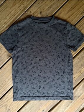 Cat & Jack Boys Paper Airplane All Over Print T-Shirt Youth Medium M 8 10 Gray